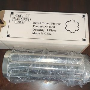 Pampered Chef Bread Tube Flower